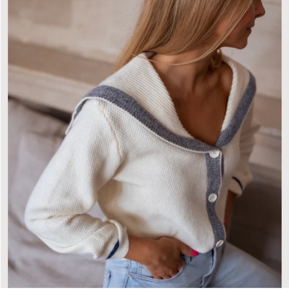 Easy Clothes Ecru Cardigan with Sailor Collar